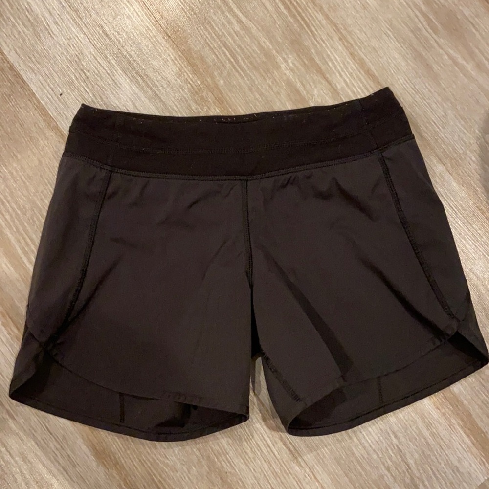 Black Ivivvia Shorts